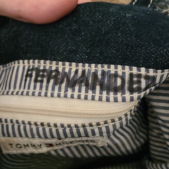 Green and pink tommy hilfinger seahorse bucket bag - Picture 6 of 6